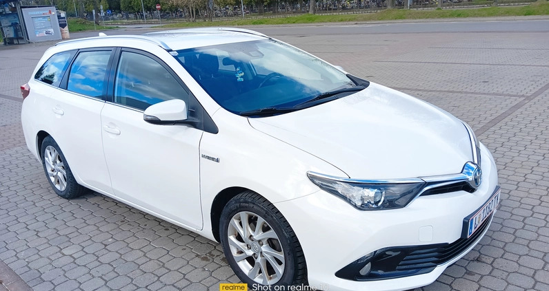 Toyota Auris cena 49900 przebieg: 158557, rok produkcji 2017 z Brok małe 154